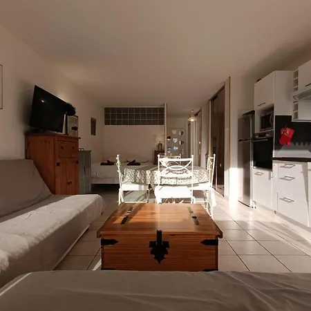 Naturiste Cap D'agde Heliopolis D 78 *