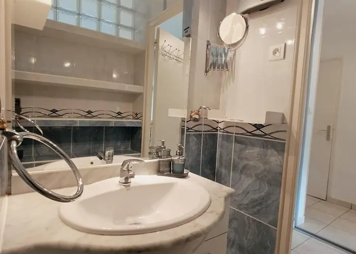 Naturiste Cap D'agde Heliopolis D 78 Agde