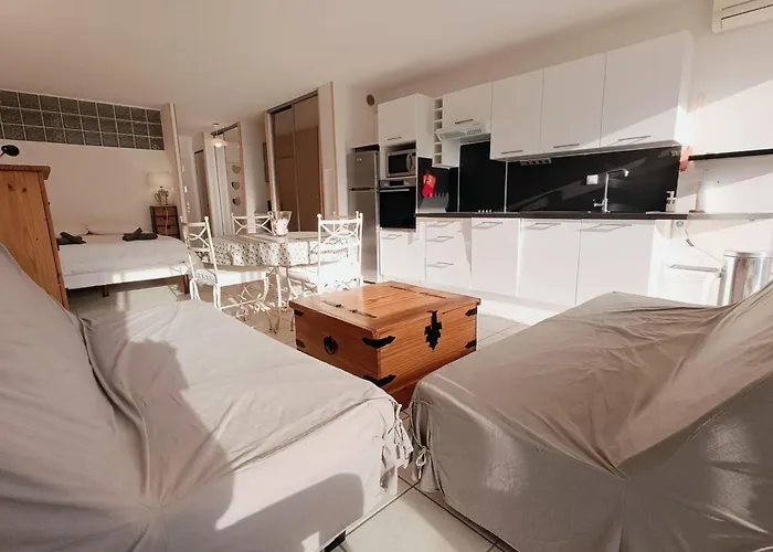 Naturiste Cap D'agde Heliopolis D 78 *